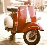 Naples on a&nbsp;Vespa